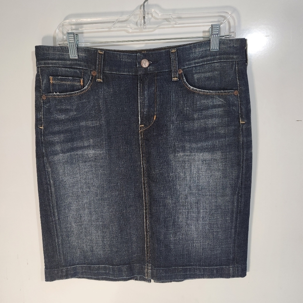 Citizen Of Humanity Denim Skirt, Size 29 - Picture 9 of 9
